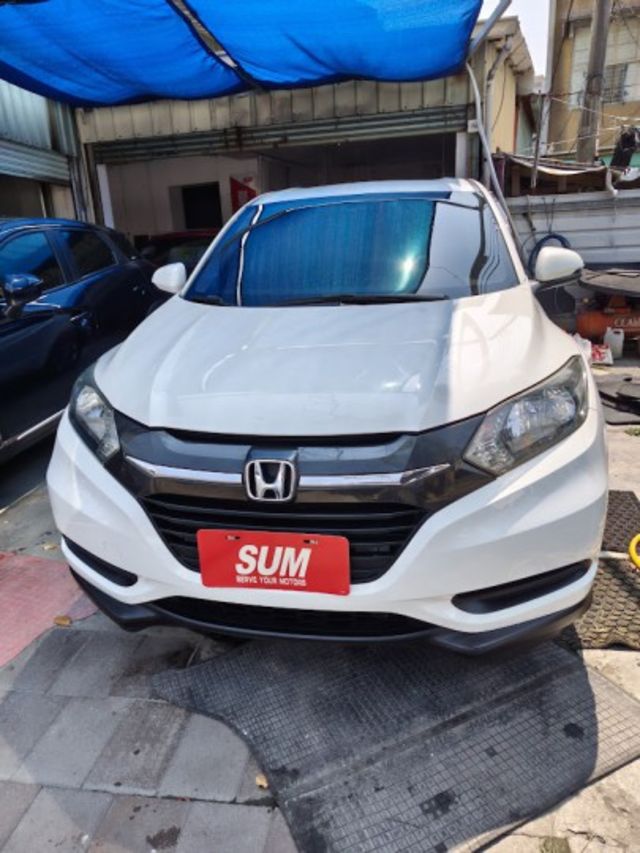 零頭款可全貸 實車實價 絕不到場再加價 里程保證 無泡水 無事故 無待修  第2張相片