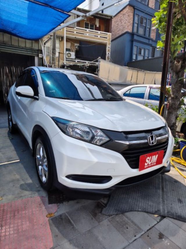 零頭款可全貸 實車實價 絕不到場再加價 里程保證 無泡水 無事故 無待修  第3張相片