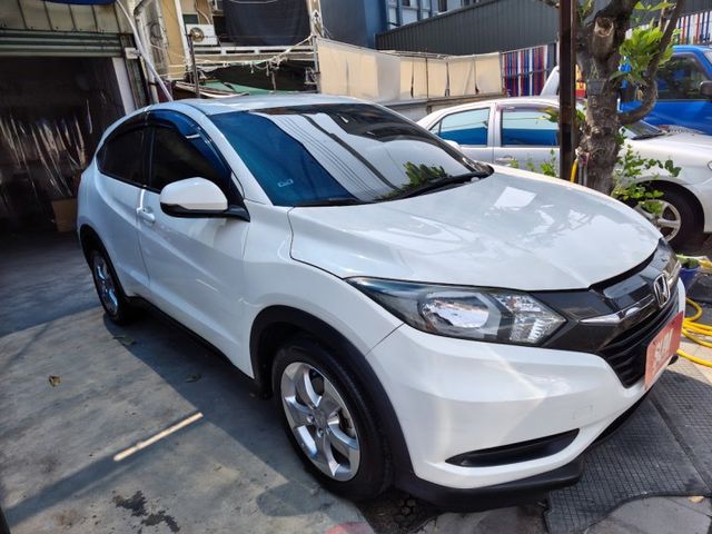 零頭款可全貸 實車實價 絕不到場再加價 里程保證 無泡水 無事故 無待修  第4張相片