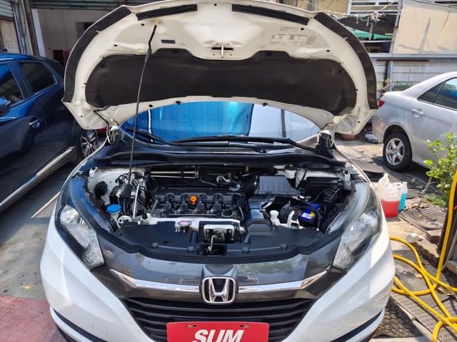 零頭款可全貸 實車實價 絕不到場再加價 里程保證 無泡水 無事故 無待修  第13張相片