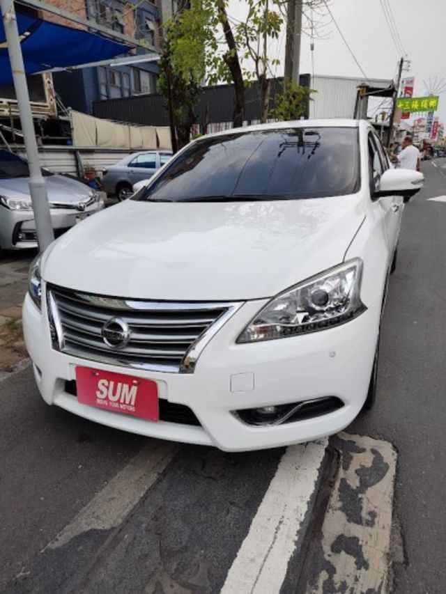 零頭款可全貸 實車實價 絕不到場再加價 里程保證 無泡水 無事故 無待修  第1張相片