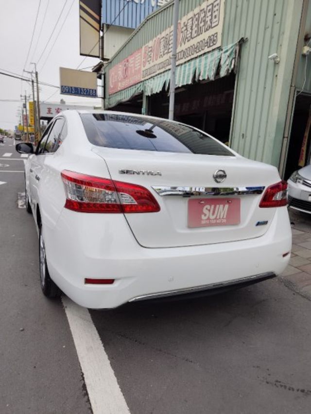 零頭款可全貸 實車實價 絕不到場再加價 里程保證 無泡水 無事故 無待修  第6張相片