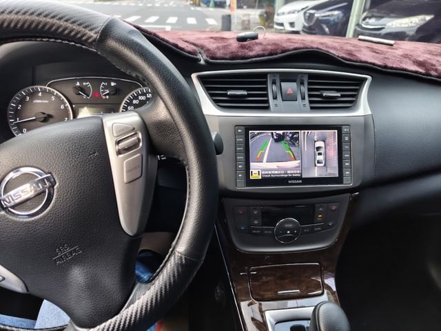 零頭款可全貸 實車實價 絕不到場再加價 里程保證 無泡水 無事故 無待修  第12張相片