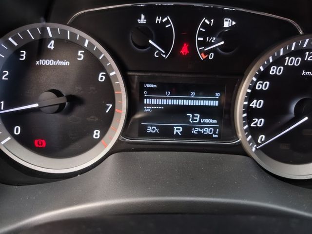 零頭款可全貸 實車實價 絕不到場再加價 里程保證 無泡水 無事故 無待修  第15張相片