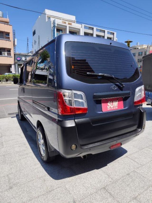 自排 零頭款可全貸 實車實價 絕不到場再加價 里程保證 無泡水 無事故 無待修  第6張相片