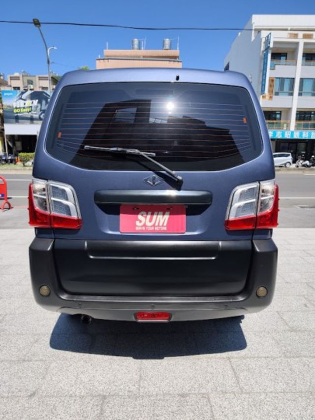 自排 零頭款可全貸 實車實價 絕不到場再加價 里程保證 無泡水 無事故 無待修  第7張相片