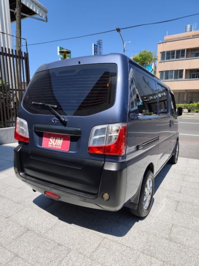自排 零頭款可全貸 實車實價 絕不到場再加價 里程保證 無泡水 無事故 無待修  第8張相片