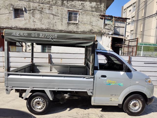挑戰全網最便宜 零頭款可全貸 實車實價 絕不到場再加價 里程保證 無泡水 無事故 無待修  第4張相片