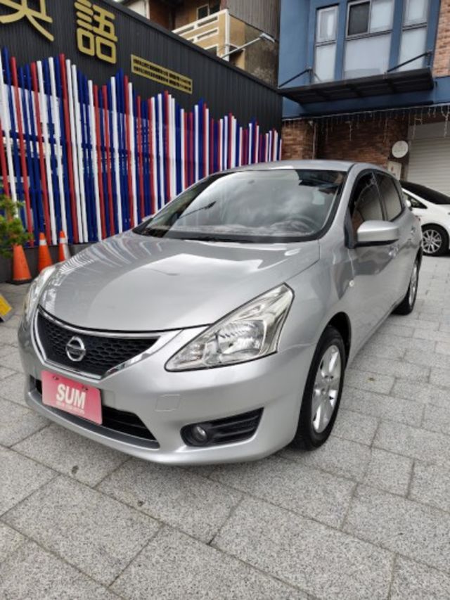 零頭款可全貸 實車實價 絕不到場再加價 里程保證 無泡水 無事故 無待修  第1張相片