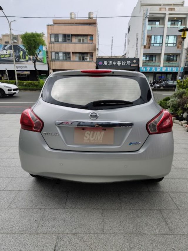 零頭款可全貸 實車實價 絕不到場再加價 里程保證 無泡水 無事故 無待修  第7張相片