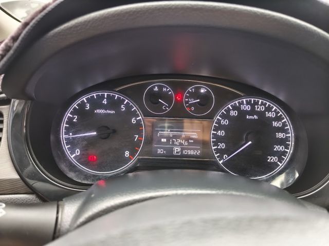 零頭款可全貸 實車實價 絕不到場再加價 里程保證 無泡水 無事故 無待修  第13張相片