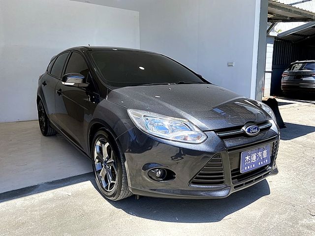 TOYOTA豐田 ALTIS  第3張相片