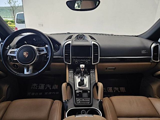 PORSCHE保時捷 CAYENNE  第5張相片