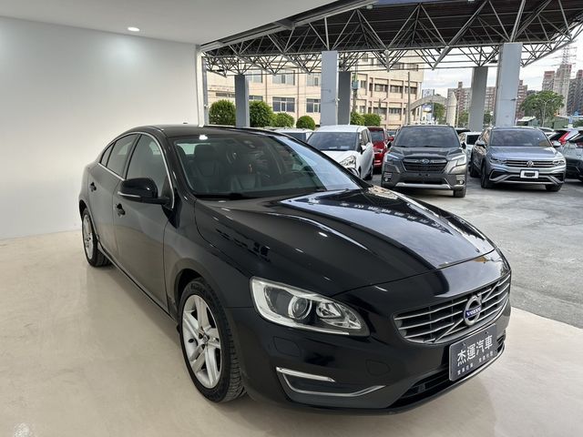 VOLVO富豪 S60  第3張相片