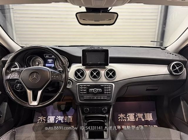 M-BENZ賓士 GLA200  第5張相片