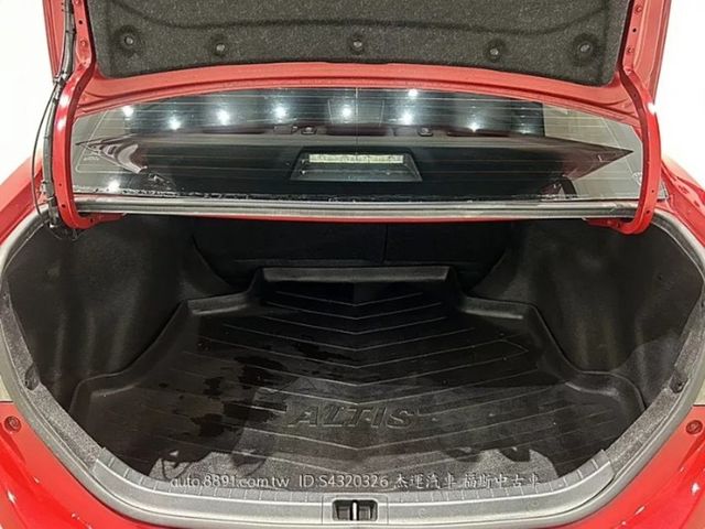 TOYOTA豐田 ALTIS  第7張相片