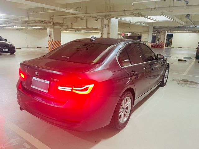 F30小改款 總代理 超低里程數 跑五萬多公里 前車主僅上下班代步使用 皆全車重新鍍膜 (保固一年)  第2張相片