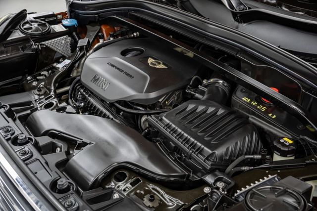 馬牌四輪剛換｜引擎腳換新｜棕黑雙色｜雙前電動座椅｜電尾門｜倒車顯影｜定速&限速｜免鑰匙｜SPORT模式｜駕駛記憶座椅  第4張相片