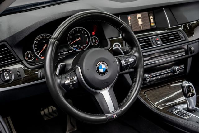 M款套件｜碳纖維下巴套件｜左右後側倒車影像｜四車門解鎖｜全景天窗｜腳踢尾門｜記憶座椅｜換檔撥片｜免鑰匙｜電動方向盤調整  第16張相片