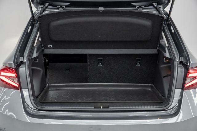 經濟都市掀背｜省稅省油｜原廠延保至2029.07｜原廠保養｜四顆輪胎剛換新｜Qi無線充電｜ACC跟車｜盲點偵測｜免鑰系統  第6張相片