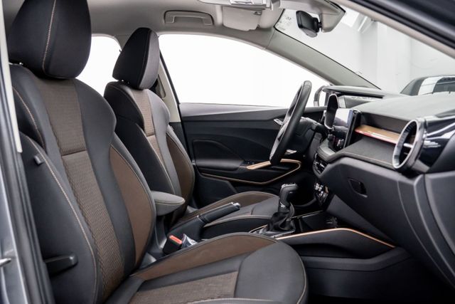 經濟都市掀背｜省稅省油｜原廠延保至2029.07｜原廠保養｜四顆輪胎剛換新｜Qi無線充電｜ACC跟車｜盲點偵測｜免鑰系統  第13張相片