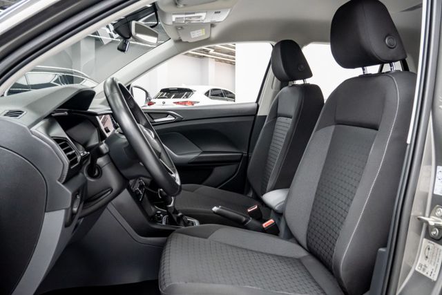 原鈑件｜超低里程｜僅跑三萬初｜皆原廠保養｜低排氣省稅省油｜ACC跟車｜無線充電｜車頂行李架｜免鑰系統  第12張相片