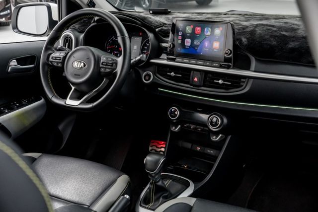 原廠保固至2026.07（不限里程）｜皆原廠保養｜氣氛燈｜輪胎皆九成新｜Qi無線充電｜無線CarPlay｜免鑰匙系統  第6張相片