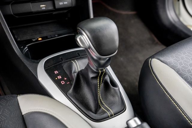 原廠保固至2026.07（不限里程）｜皆原廠保養｜氣氛燈｜輪胎皆九成新｜Qi無線充電｜無線CarPlay｜免鑰匙系統  第12張相片