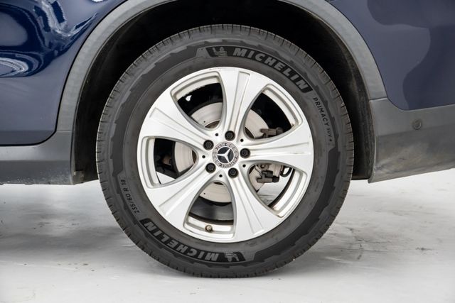 原鈑件｜皆原廠保養｜前後雷達顯示｜雙前記憶座椅｜盲點偵測｜車道維持｜電動尾門｜CarPlay｜換檔撥片｜定&限速  第4張相片