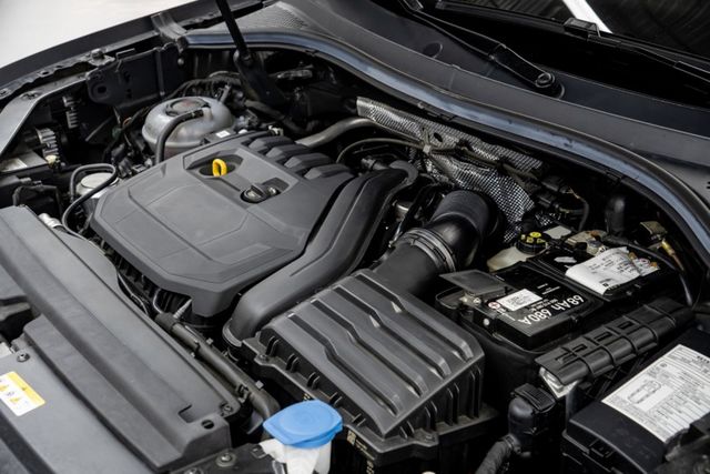 原鈑原漆｜原廠保至2027.03（不限里程）｜低里程僅跑一萬三｜環景｜數位儀表｜腳踢尾門｜方向盤加熱｜三區恆溫｜ACC  第3張相片