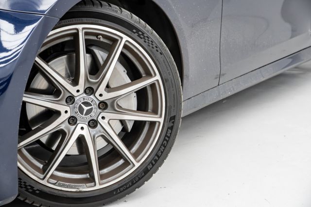 原鈑件｜原廠保養｜AMG套件｜柏林之音｜環景｜全數位儀表｜電動天窗｜腳踢尾門｜ACC｜車道維持｜64色氣氛燈｜HUD抬顯  第5張相片