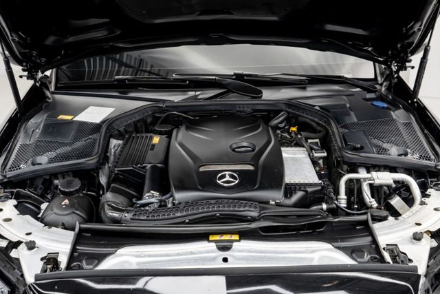 近兩年完整保養紀錄｜加裝氣氛燈｜雙記憶座椅｜前後雷達｜倒車顯影｜電動方向盤調整｜自動停車｜換檔撥片｜免鑰啟閉｜定速＆限速  第4張相片