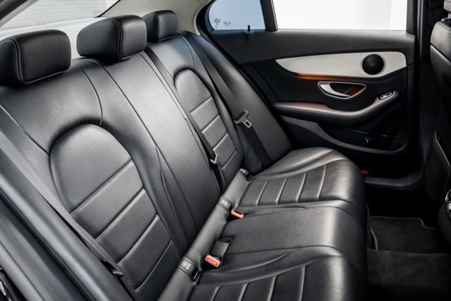 近兩年完整保養紀錄｜加裝氣氛燈｜雙記憶座椅｜前後雷達｜倒車顯影｜電動方向盤調整｜自動停車｜換檔撥片｜免鑰啟閉｜定速＆限速  第16張相片