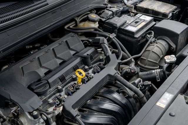 四顆輪胎全換新｜原廠保養｜市區好停車、好保養｜車道維持｜定速｜導航｜Qi無線充電｜CarPlay｜免鑰匙｜自動頭燈  第3張相片