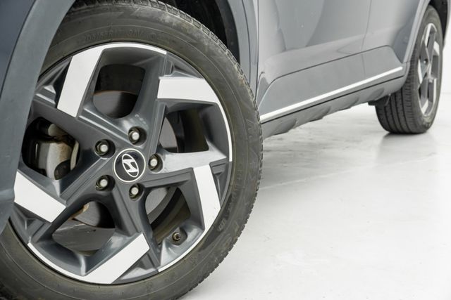 四顆輪胎全換新｜原廠保養｜市區好停車、好保養｜車道維持｜定速｜導航｜Qi無線充電｜CarPlay｜免鑰匙｜自動頭燈  第5張相片