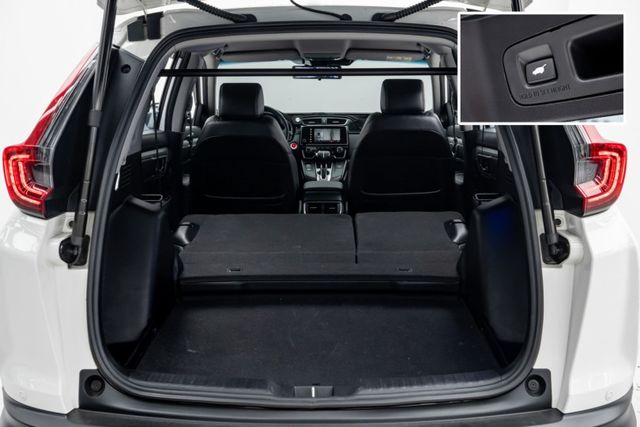 原鈑件｜原廠保固、保養｜額外改裝輪圈｜加裝環景｜導航｜ACC跟車｜電動尾門｜車道維持｜無線充電｜換檔撥片｜CarPlay  第4張相片