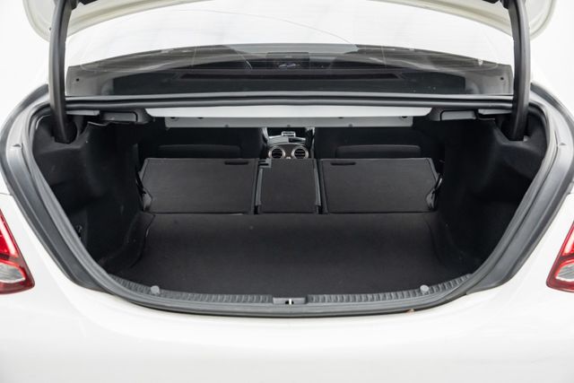 原鈑件｜好入門歐系轎車｜倒車顯影｜黑梣木｜免鑰啟閉｜雙電動椅｜電動方向盤｜SPORT+｜定速｜換檔撥片｜CD音響主機  第4張相片