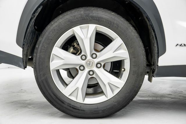 原鈑｜2026.03月剛換原廠大電池｜加裝主動式重低音音響｜定速｜免鑰匙｜雙前加熱通風椅｜電動尾門｜電動方向盤｜雙電動椅  第5張相片