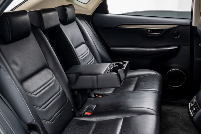 原鈑｜2026.03月剛換原廠大電池｜加裝主動式重低音音響｜定速｜免鑰匙｜雙前加熱通風椅｜電動尾門｜電動方向盤｜雙電動椅  第9張相片