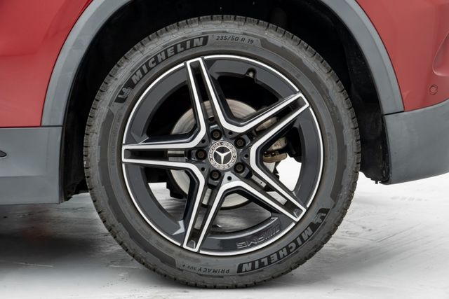 原鈑件｜皆原廠保養｜選配AMG配件｜車道維持｜ACC｜腳踢尾門｜全數位儀表｜64色氣氛燈｜雙記憶座椅｜前後雷達｜免鑰匙  第5張相片