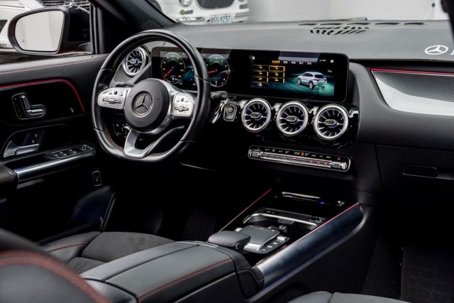 原鈑件｜皆原廠保養｜選配AMG配件｜車道維持｜ACC｜腳踢尾門｜全數位儀表｜64色氣氛燈｜雙記憶座椅｜前後雷達｜免鑰匙  第6張相片