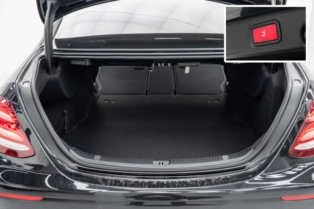 原鈑件｜原廠保養｜車道偏移｜電動尾門｜定速&限速｜自動煞停｜前後雷達｜64色氣氛燈｜電動方向盤｜盲點｜自動停車｜免鑰啟閉  第4張相片