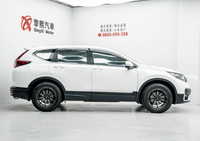 原鈑｜原廠保養、保固至2026.05｜改裝輪圈、環景｜導航｜ACC｜電尾門｜車道維持｜無線充電｜換檔撥片｜CarPlay  第2張相片