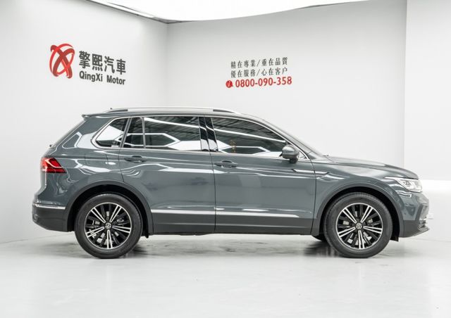 原鈑原漆｜原廠保至2027.03（不限里程）｜低里程僅跑一萬三｜環景｜數位儀表｜腳踢尾門｜方向盤加熱｜三區恆溫｜ACC  第3張相片
