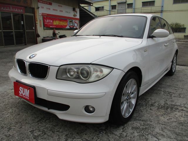 進口優質代步車~讓您輕鬆入主百萬車款~HID頭燈~按鈕式發車~定速巡航~ABS煞車輔助系統~8顆安全氣囊~多功能方向盤~  第1張相片