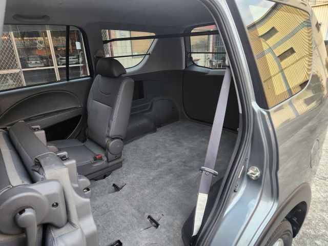 頂級版~全車原漆~原廠大包~數位電視~倒車影像~藍芽通訊~安全氣囊~ABS~後座冷氣出風口~0頭款交車~讓您輕鬆貸回家~  第6張相片