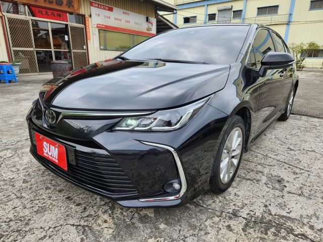 原廠保養只跑4萬豪華版~ACC跟車系統~AEB自動緊急煞車系統~車道偏移警示系統~胎壓監控~恆溫空調~ABS煞車輔助系統  第1張相片