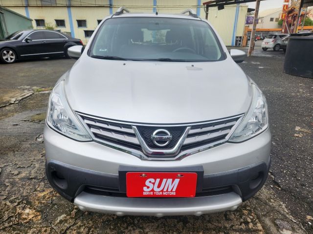 跨界休旅車~原廠保養~安全氣囊~胎壓監控~電子煞車力道輔助系統~里程電腦~超大空間~出遊載貨都方便~極致美車~  第2張相片