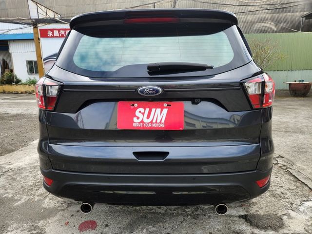 1.5渦輪增壓器~全景式天窗~摸門免鑰匙~盲點~胎壓~定速巡航~雙區恆溫~倒車影像~藍芽通訊~電子手煞車~ABS循跡防滑  第18張相片