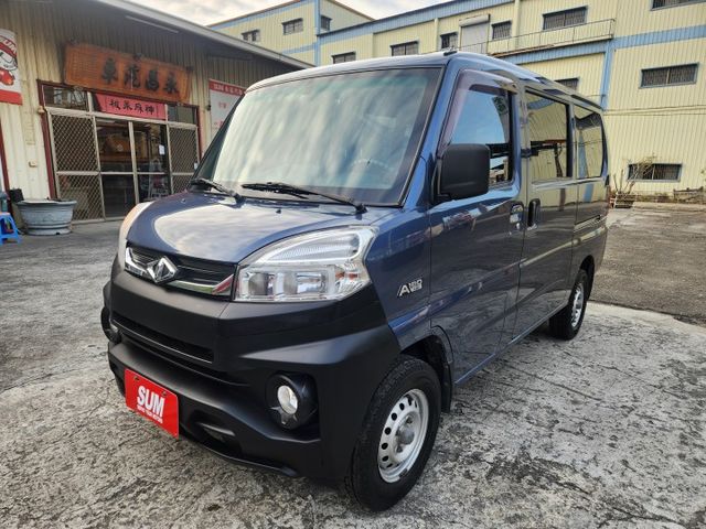 內外都漂亮~實跑~認證~保固~賺錢好幫手~0頭款交車~讓您輕鬆貸回家~五大保固~五大保證~歡迎來店賞車試乘~  第1張相片